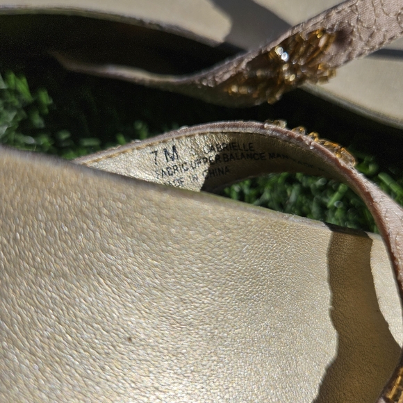 Hillard & Hanson Womens Open Toe Sandals Flip Flop Size 7 Gold - Picture 10 of 11